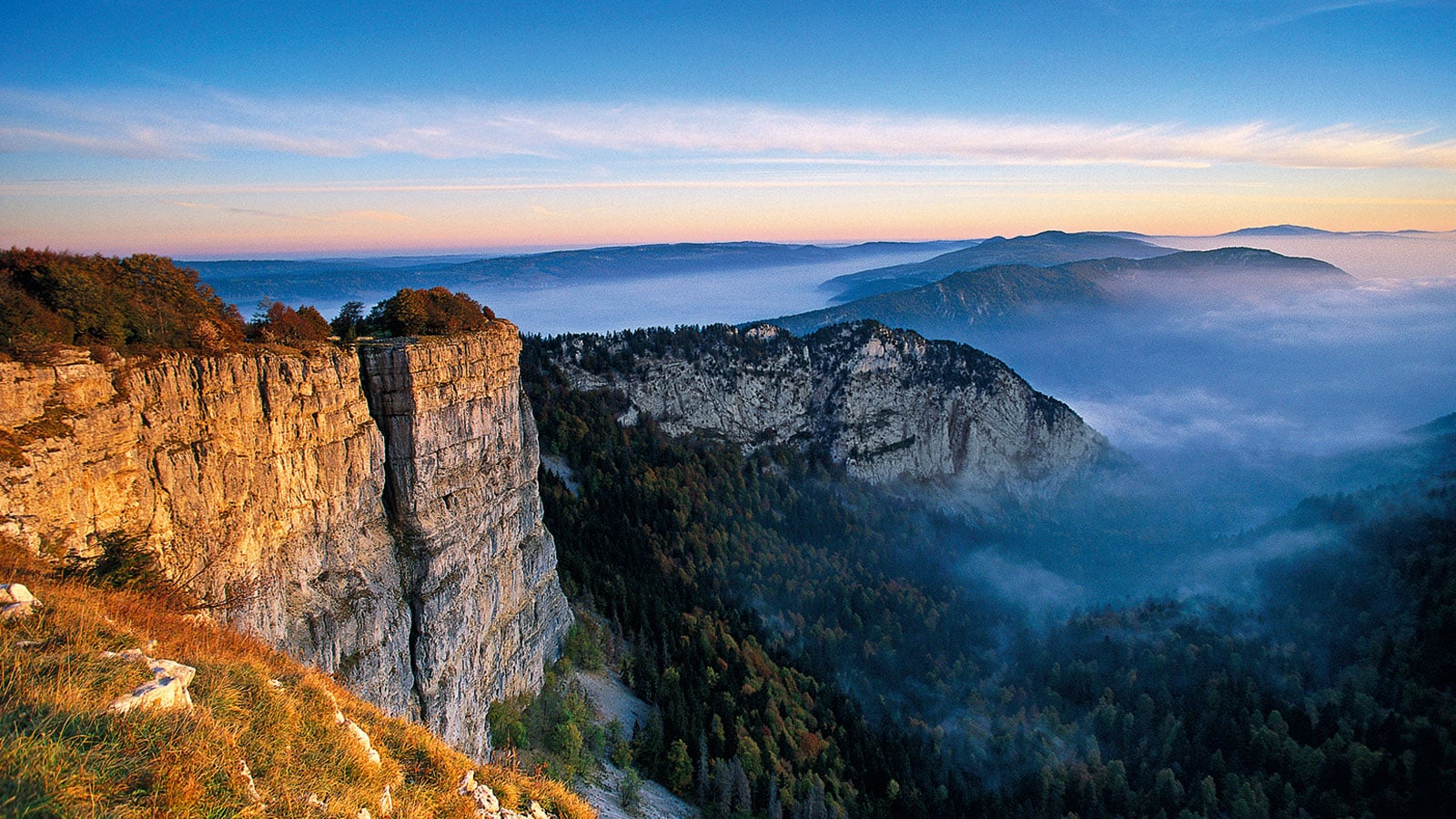 De la Chaux-de-Fonds au Val de Travers