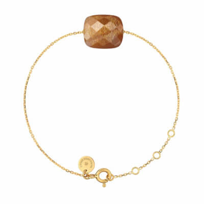 Yellow gold bracelet with oversized sunstone cushion