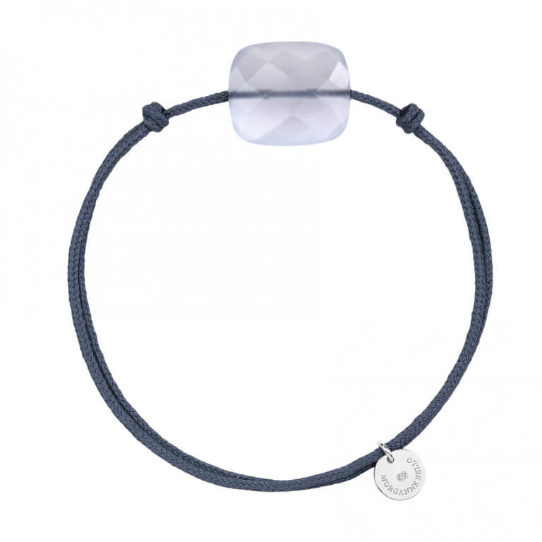 Morganne Bello - Friandise Oversize bracelet cordon bleu jeans et coussin avec une calcédoine