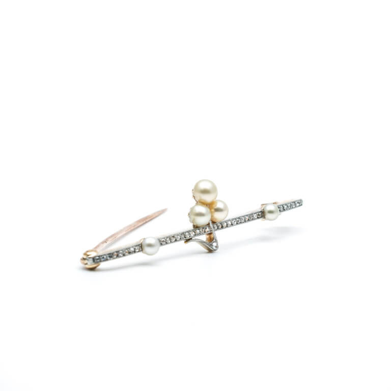 Vintage Jewelry - Vintage brooch