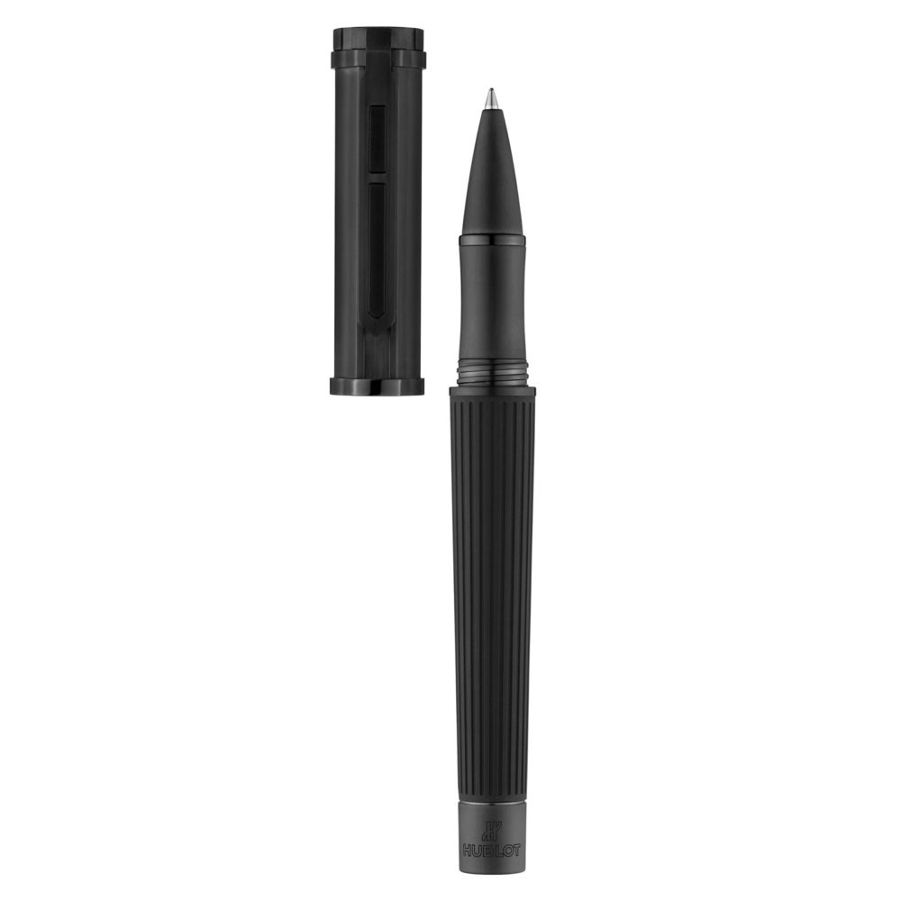 Stylo en titane plaqué noir avec caoutchouc noir