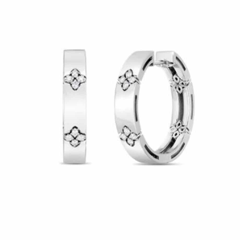 Love in Verona créole en or blanc 750 serties de 16 diamants et 2 rubis