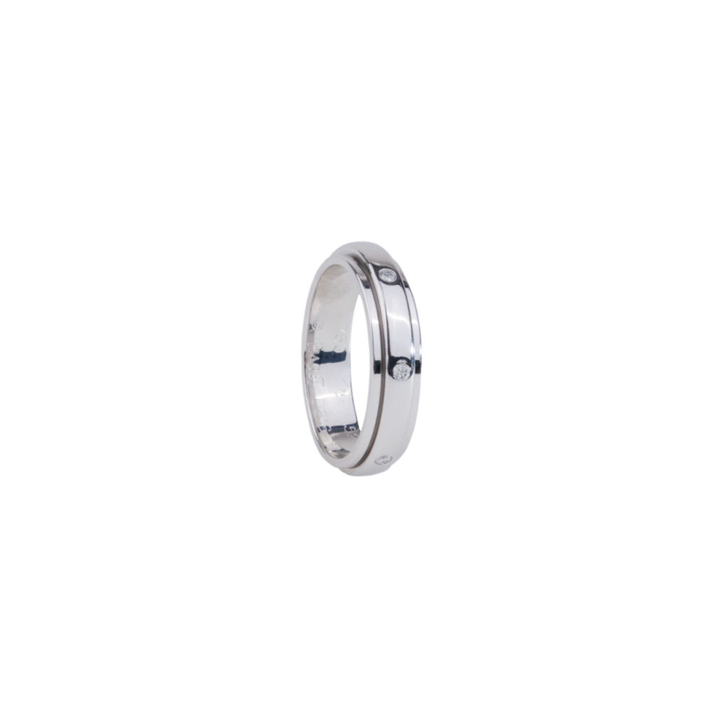 Possession bague en or blanc sertie de diamants