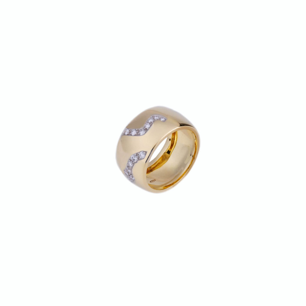 Vintage Yellow gold ring 10mm with diamonds