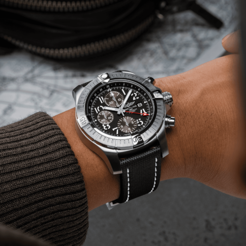 breitling_avenger_black_leather_A24315101B1X1_lionel_meylan_vevey_lausanne