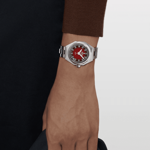 zenith_defy_revival_A3691_03.A3642.670/3691.M3642_steel_red_Lionel_meylan_vevey_lausanne