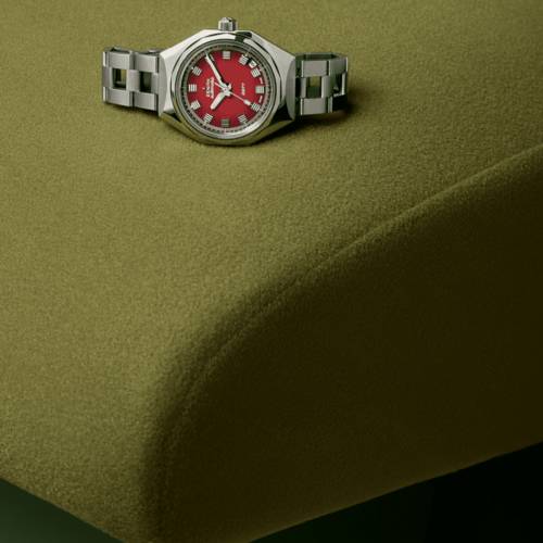 zenith_defy_revival_A3691_03.A3642.670/3691.M3642_steel_red_Lionel_meylan_vevey_lausanne