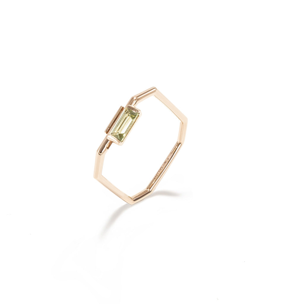 Bague en or rose 750 sertie d’un péridot