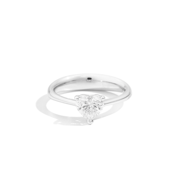 Recarlo - Anniversary Love – Solitaire en or gris 750 avec diamant en taille coeur 0.24ct