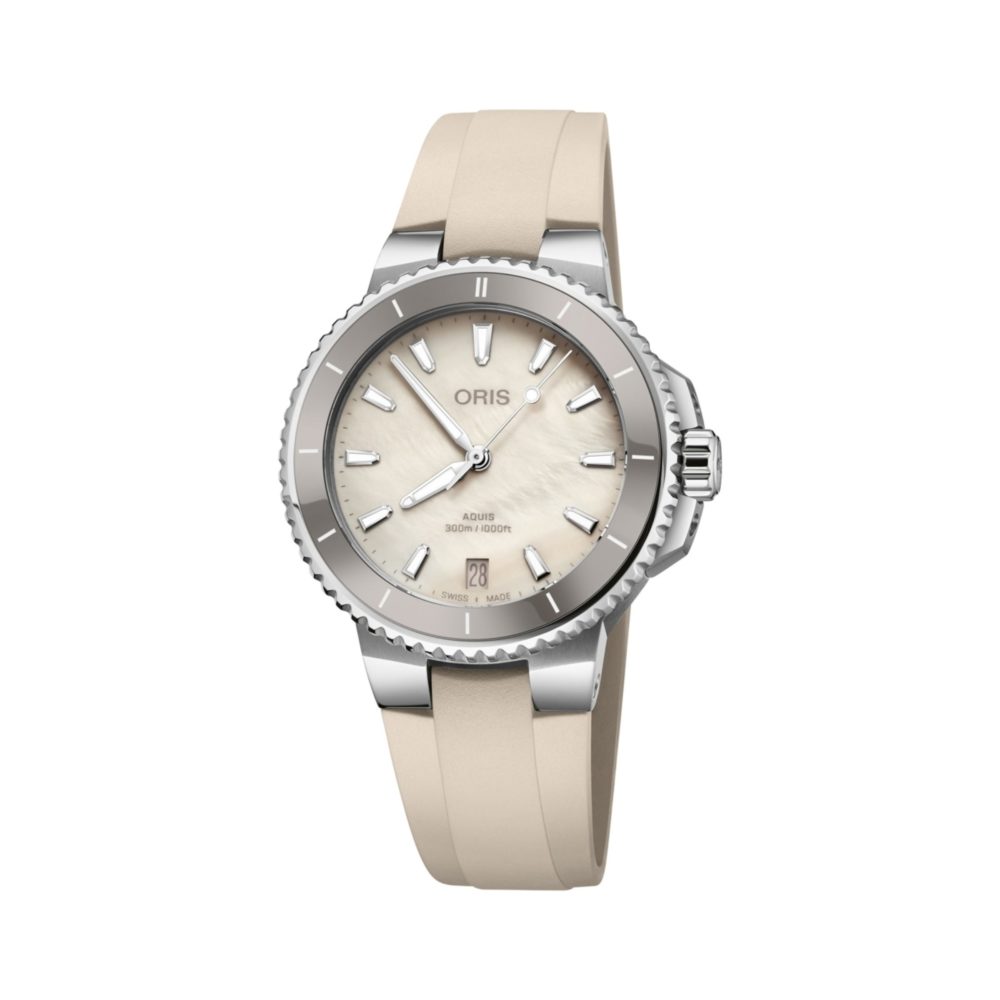 Aquis Date – 36.5mm
