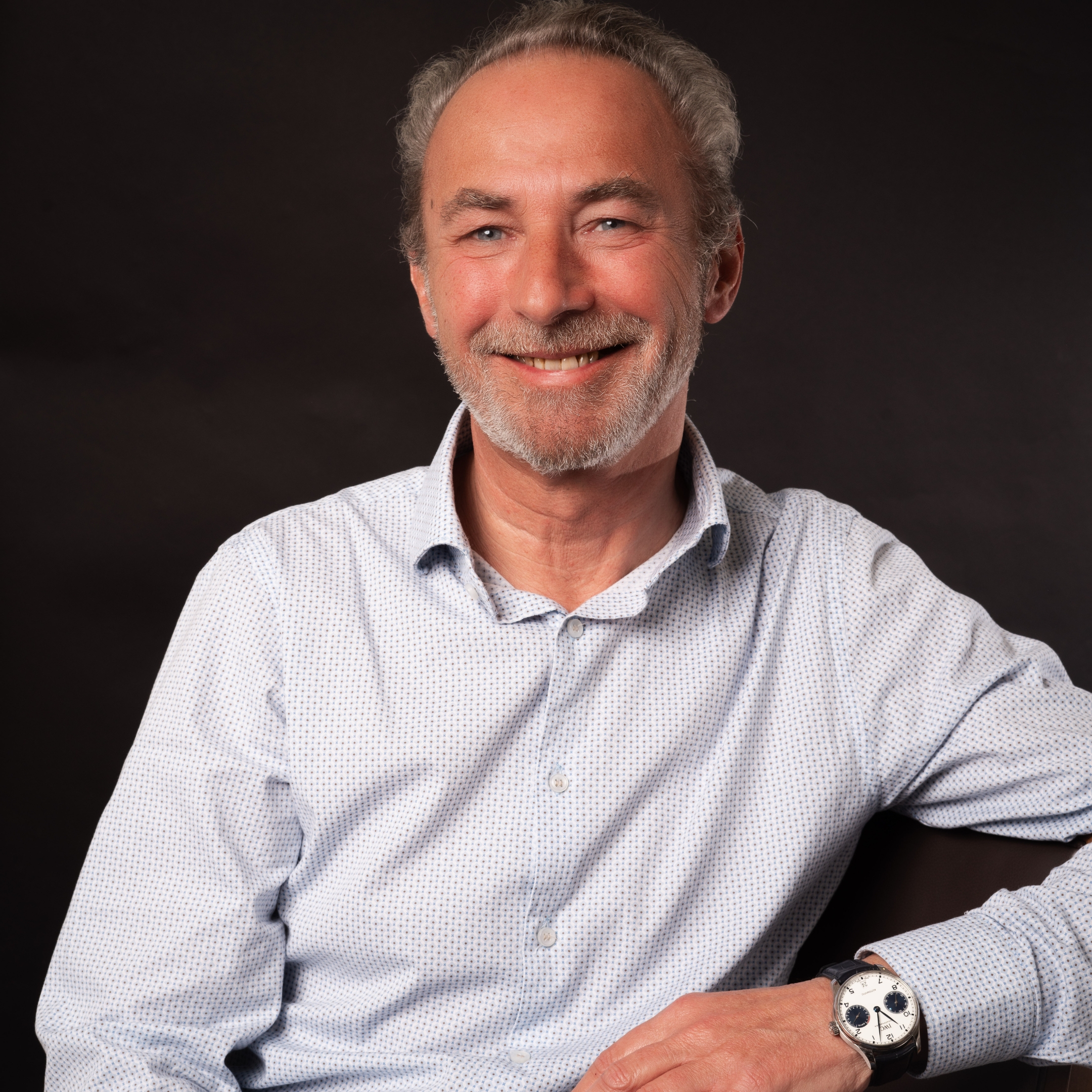 Manuel Sanchez, Conseiller de vente