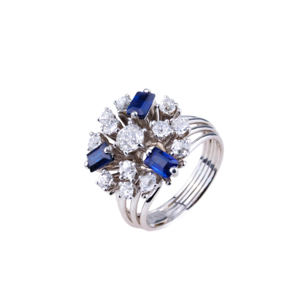 ring in white gold sapphire and diamond