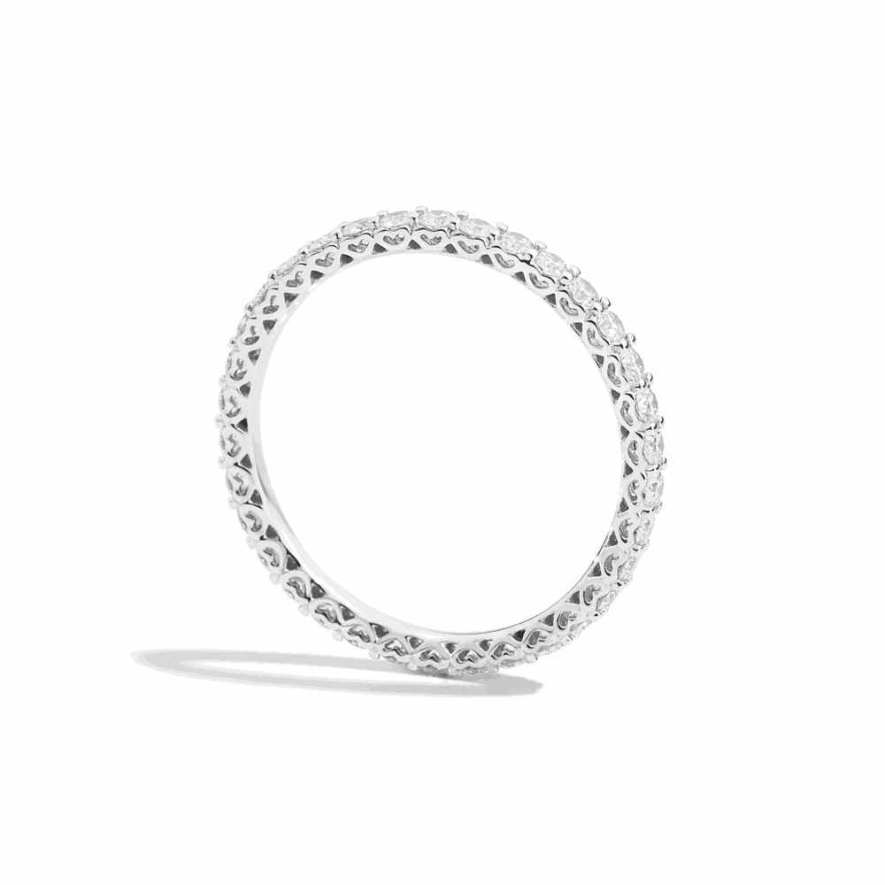 Bague en or blanc serti de diamants total 0.74